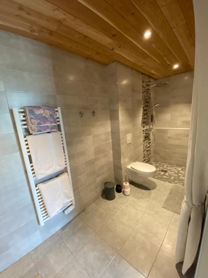 Cote Tiretaine Bed & Breakfast Orcines Bagian luar foto