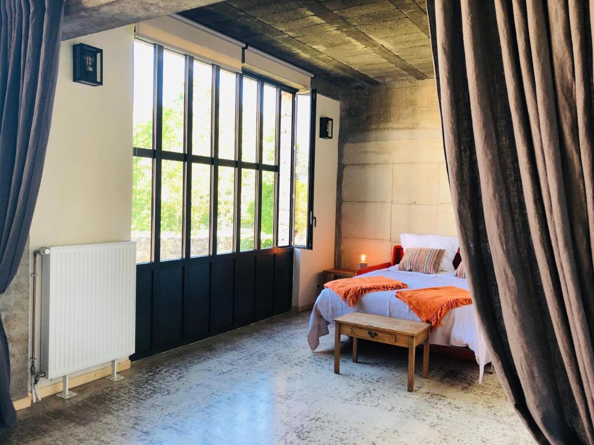 Cote Tiretaine Bed & Breakfast Orcines Bagian luar foto